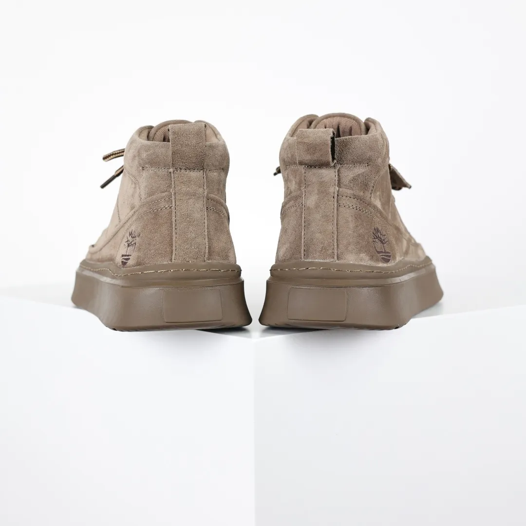Copy price 💰600 Core recommendation Good price Timberland Timberland/Timberland customized model Outdoor mid-top casual Martin boots series The fabric is made of frosted fine-grained cowhide with anti-odor and anti-corrosion genuine leather latex insoles to give you a perfect wearing experience. Quality is exquisite and durable. A must-have for sportsmen. Specializes in not looking handsome. High-quality and first-class foot feel. Size: 39 40 41 42 43 44 (leather shoe size)